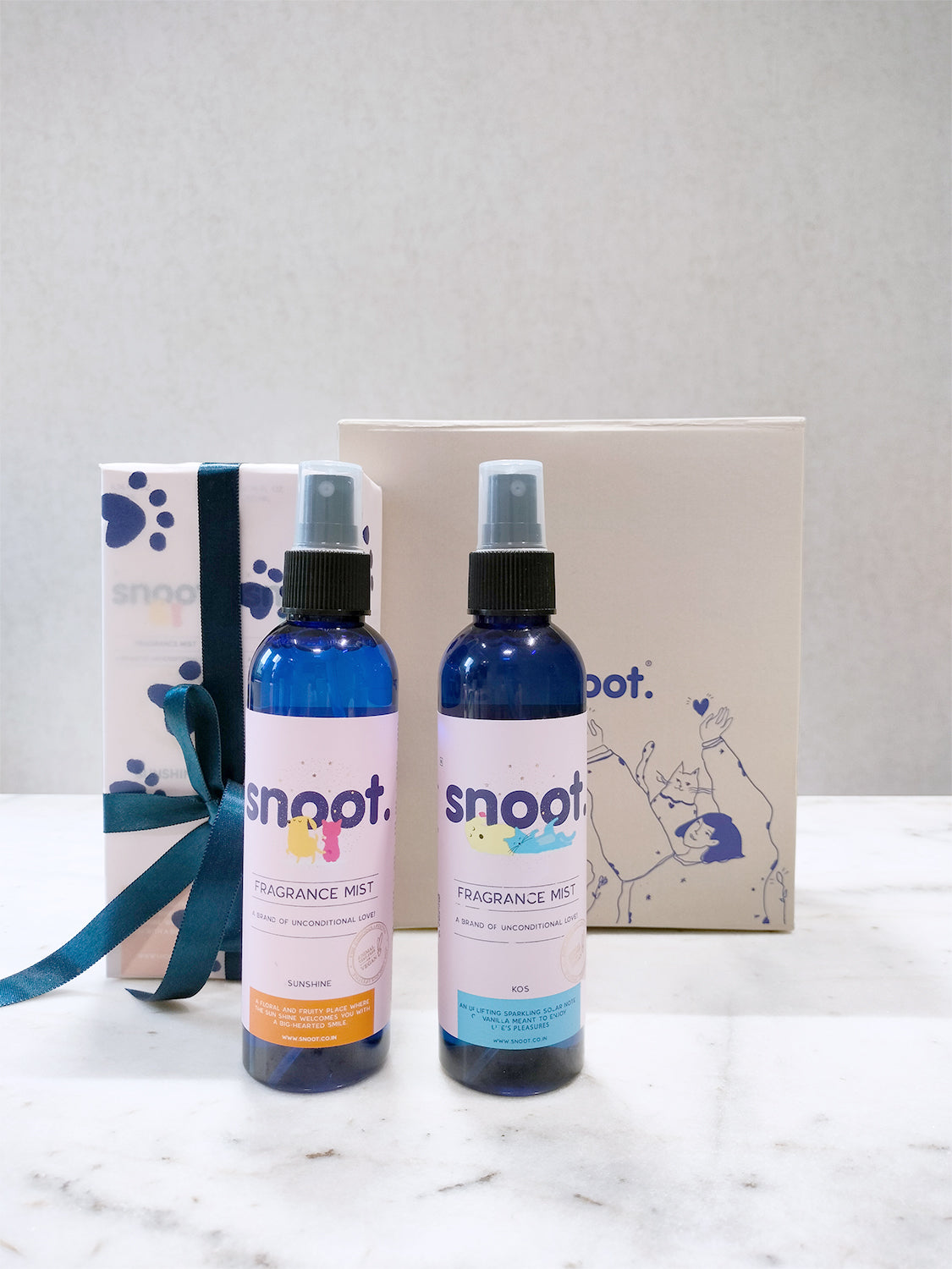 Gift Set for Pets, Dogs and Cats featuring two fragrance mists to refresh their coats.